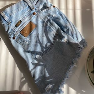 Wrangler Vintage Light Wash Jean Shorts